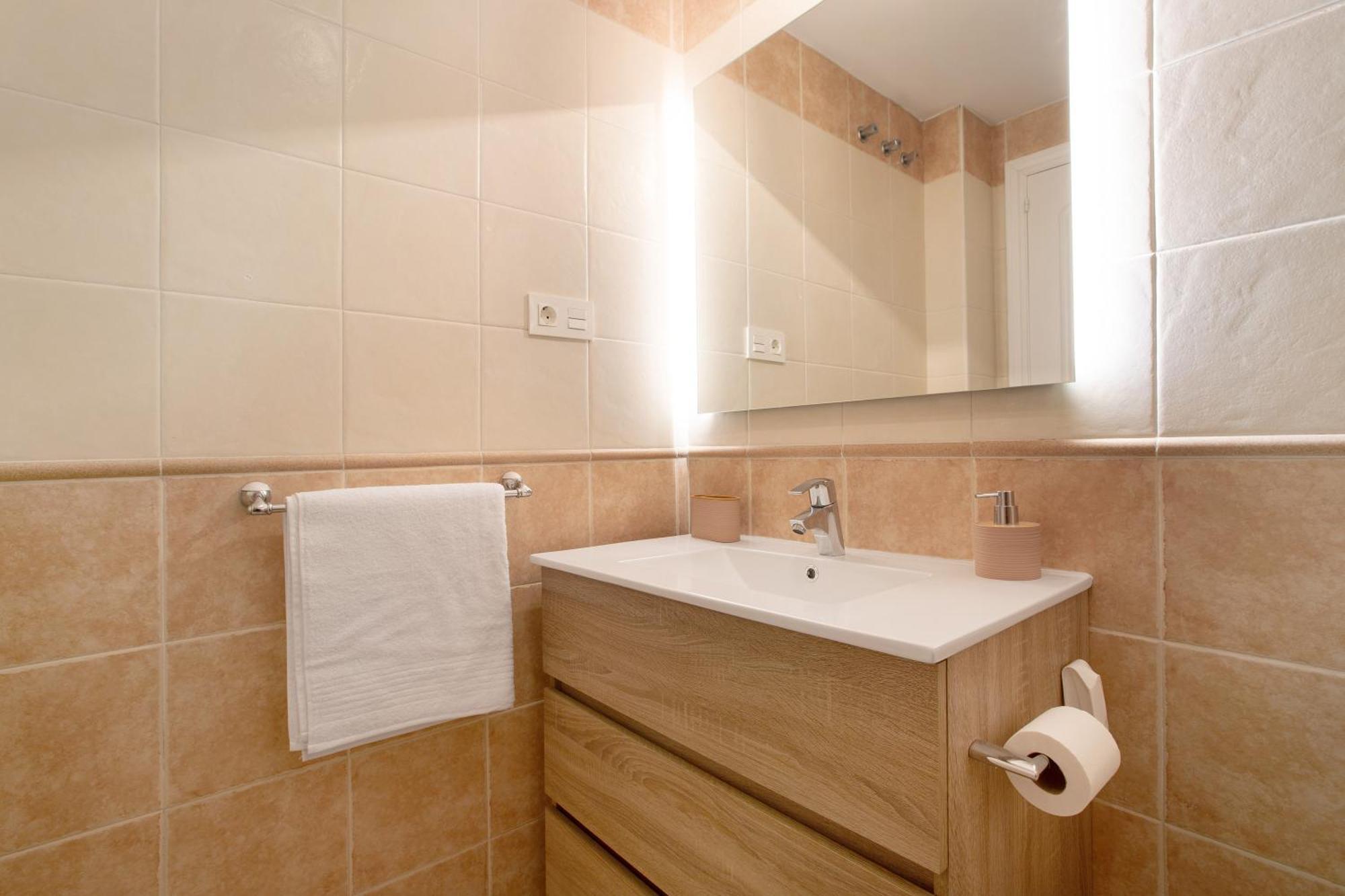 Apartamento Carlos Haya Malaga Luaran gambar